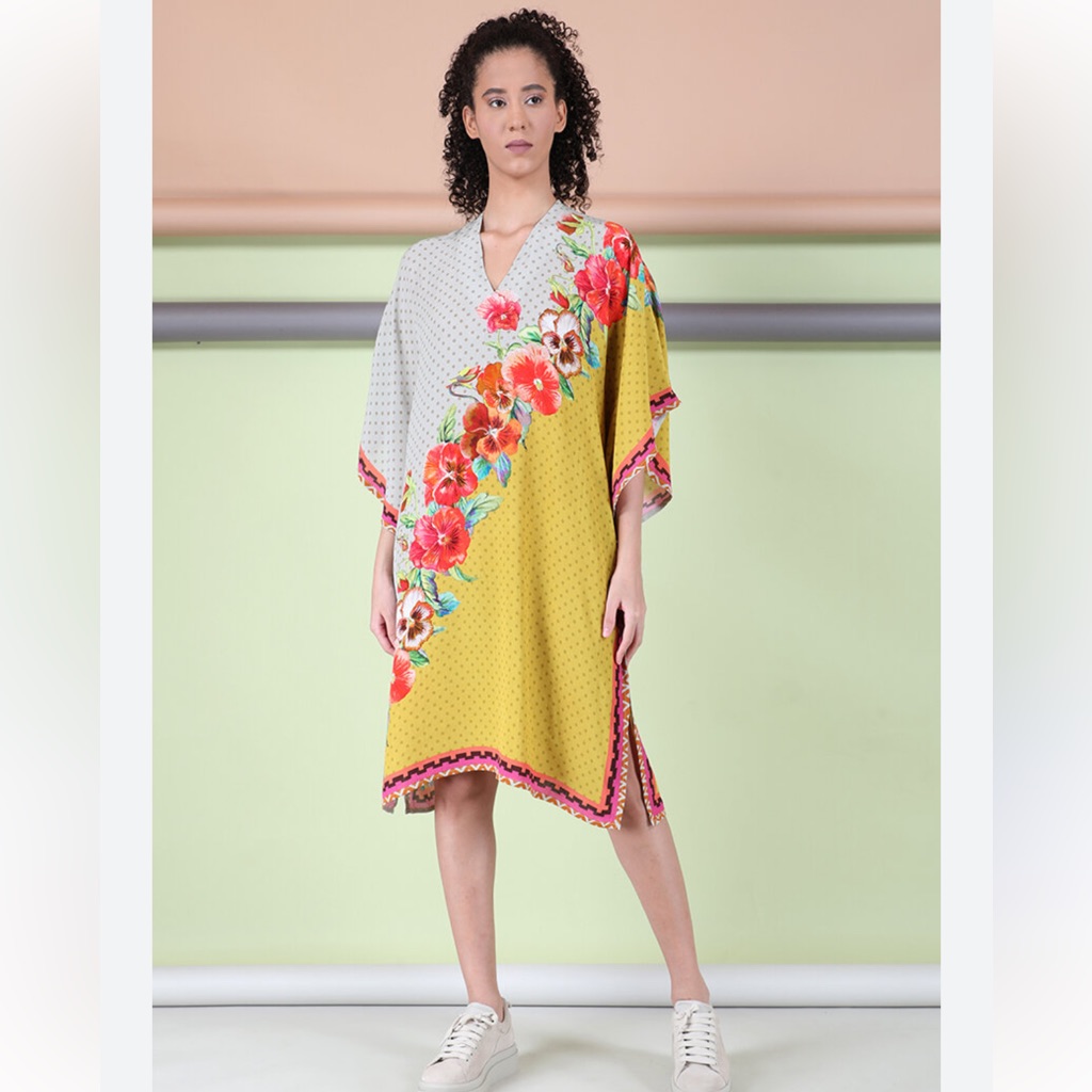 BlNk Brand One Size Bold Floral Print Viscose Fabric  Box 124